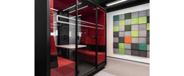 Hush Work phone booth